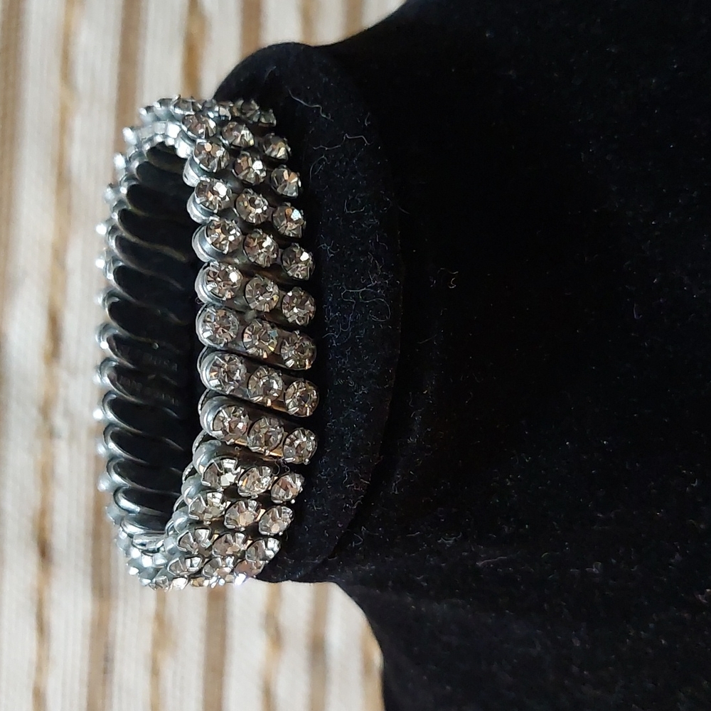 Expandable Rhinestone Bracelet - image 2